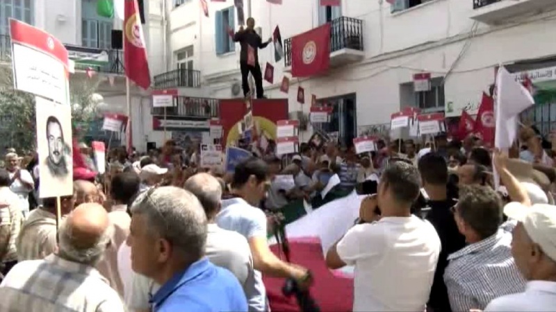 Iranpress: Anti US-Zionist protests in Tunisia