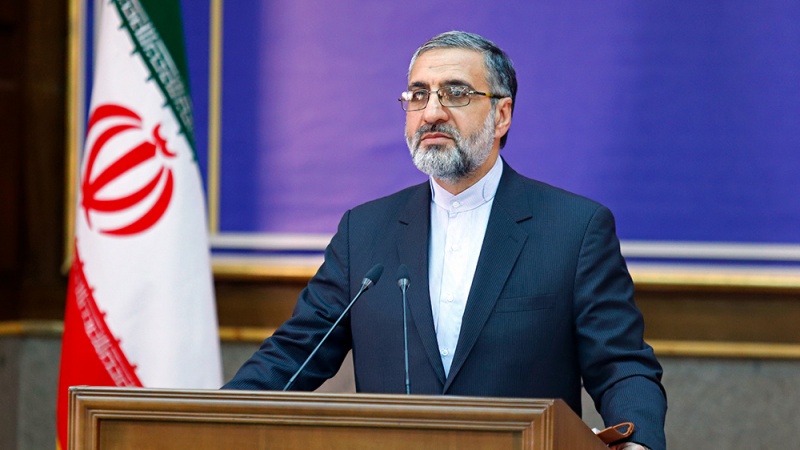 Iranpress: Fighting economic corruption, top priority for Iran