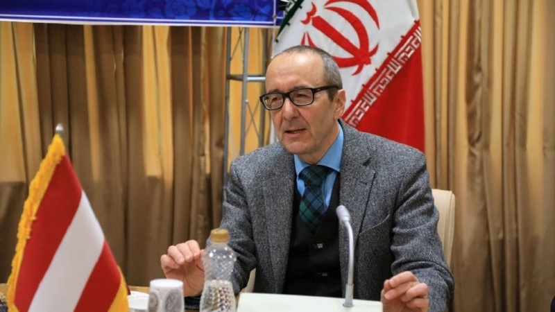 Iranpress: Austrian Ambassador to Iran: Tehran should benefit from JCOPA