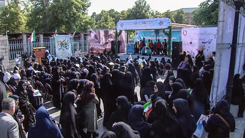 Iranpress: Hijab, the origin of security and peace in world