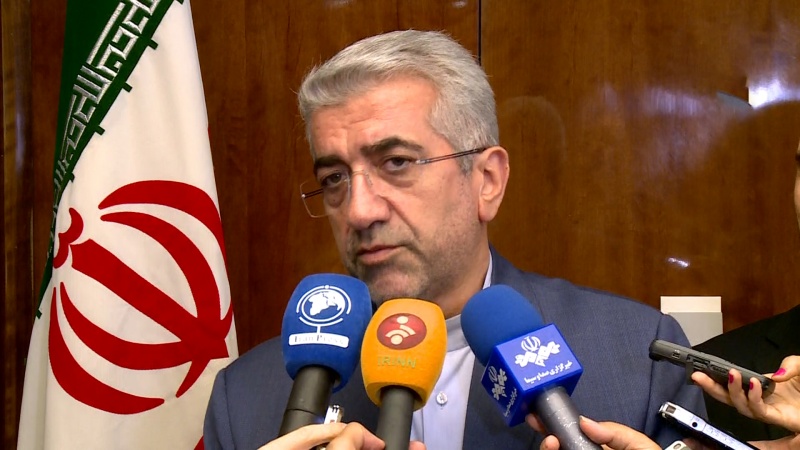 Iranpress: Iran-Armenia to boost ties