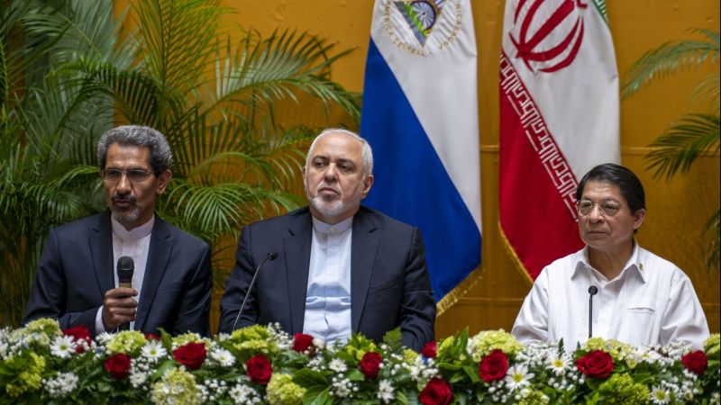 Iranpress: Zarif cautions against starting a conflict with Iran
