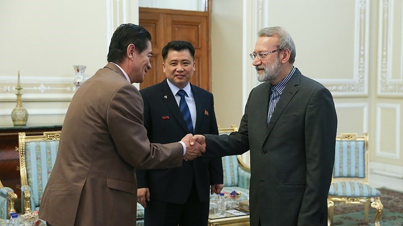Iranpress: Larijani meets North Korean officials 