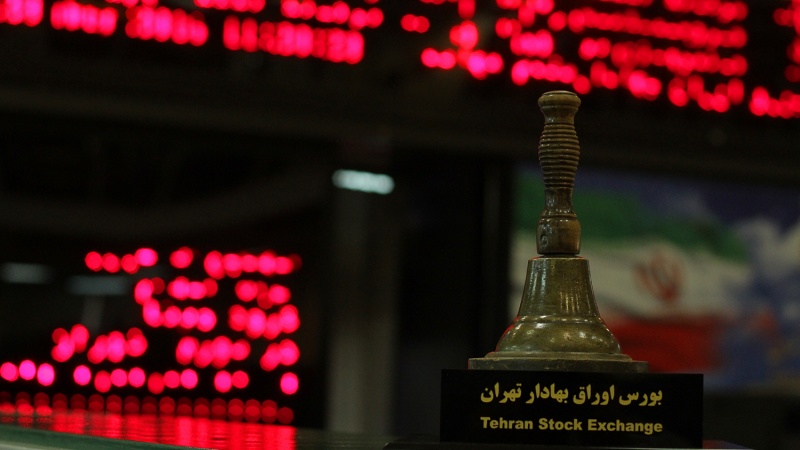 Iranpress: Tehran stocks show growth in four months