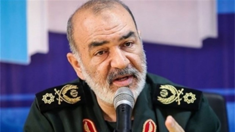Iranpress: Iranian nation will turn threats into opportunities: IRGC Commander