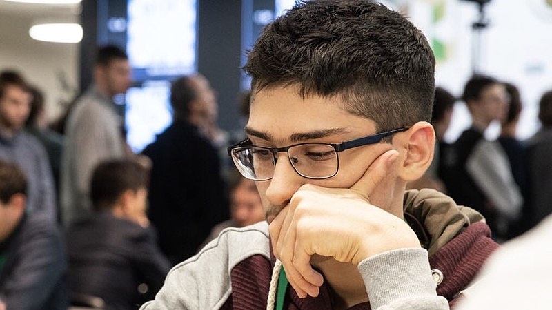 Iranpress: First Iranian chess player cruises to FIDE World Cup 3rd round