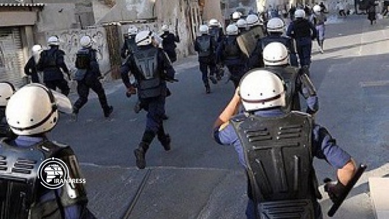 Iranpress: Bahrain security forces arrest six opponents