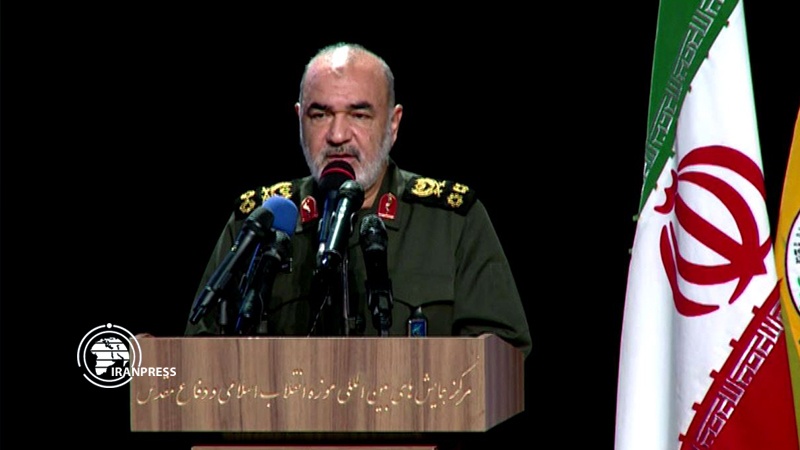 Iranpress: IRGC Commander: Determination of the Iranian nation overcame the will of world powers