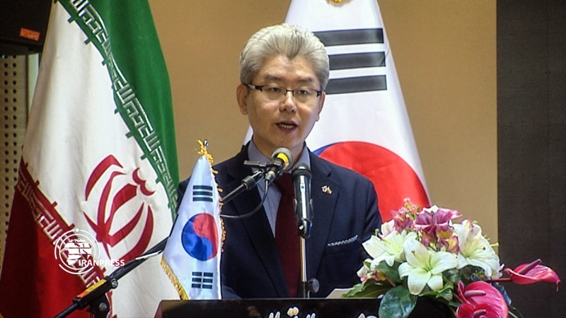 Iranpress: South Korean ambassador appreciates Iran