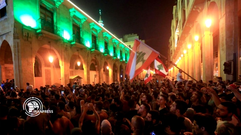 Iranpress: Lebanese Army urges peaceful demonstrations
