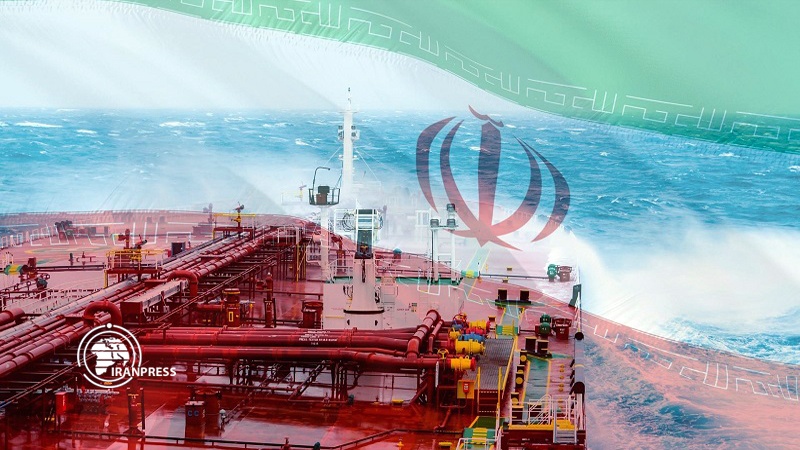 Iranpress:  Iran continues exporting oil despite sanctions