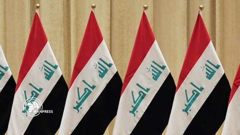 Iranpress: 1,000 Iraqi civil servants dismissed over corruption