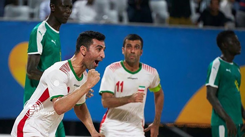 Iranpress: Iran beats Italy, grabbing bronze medal at World Soccer Beach Games