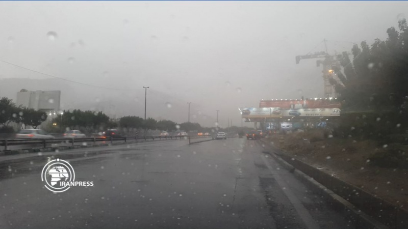 Iranpress: Widespread rain showers continue across Iran