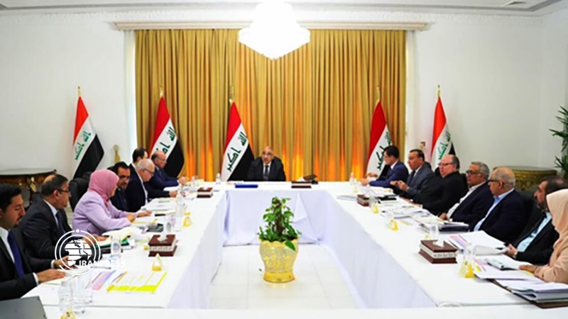 Iranpress: Iraqi pm emphasizes need to solve financial problems