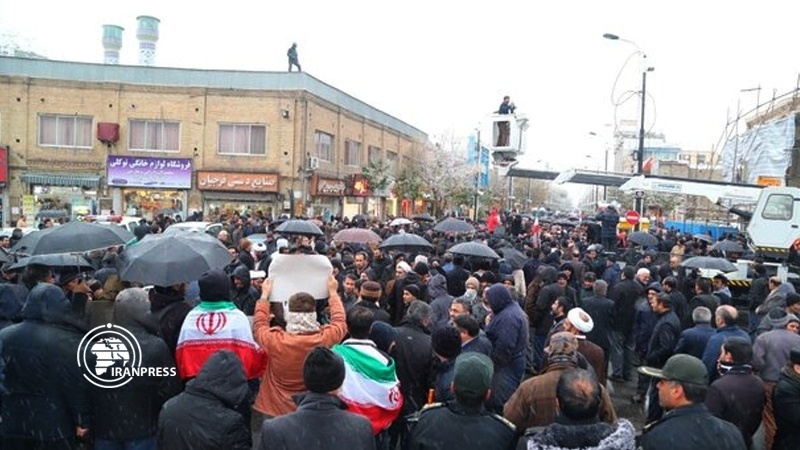 Iranpress: People rally against saboteurs in Zanjan, northwestern Iran
