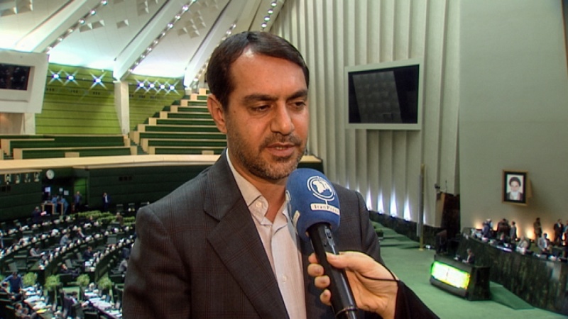 Iranpress: Senior MP: There will be no knock-on effect from the fuel price increase 