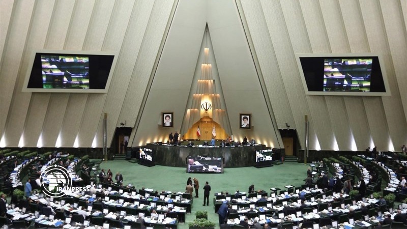 Iranpress: Open session of Iran
