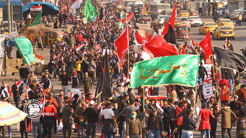 Iranpress: Photo: Iraqis gather in huge numbers in support of top Shi