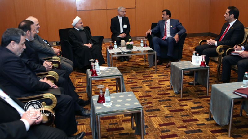 Iranpress: Iran, Qatar stress strengthening of bilateral ties