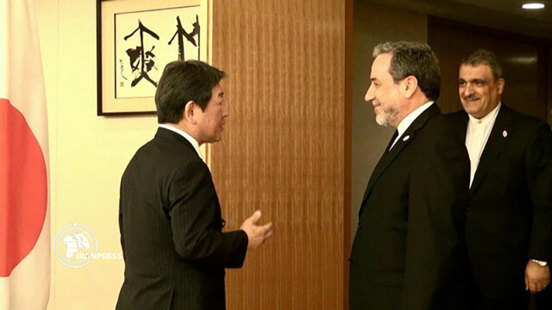 Iranpress: Araghchi meets with Japanese Foreign Minister in Tokyo