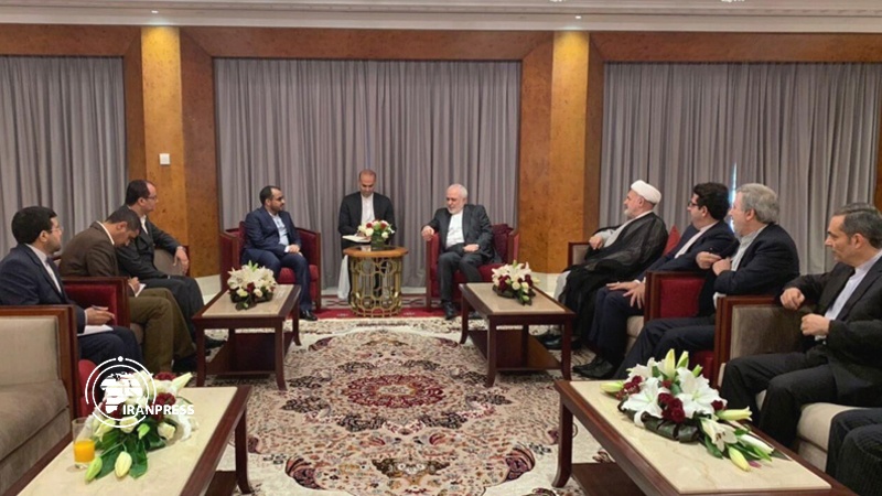 Iranpress: Zarif meets Ansarullah spokesman