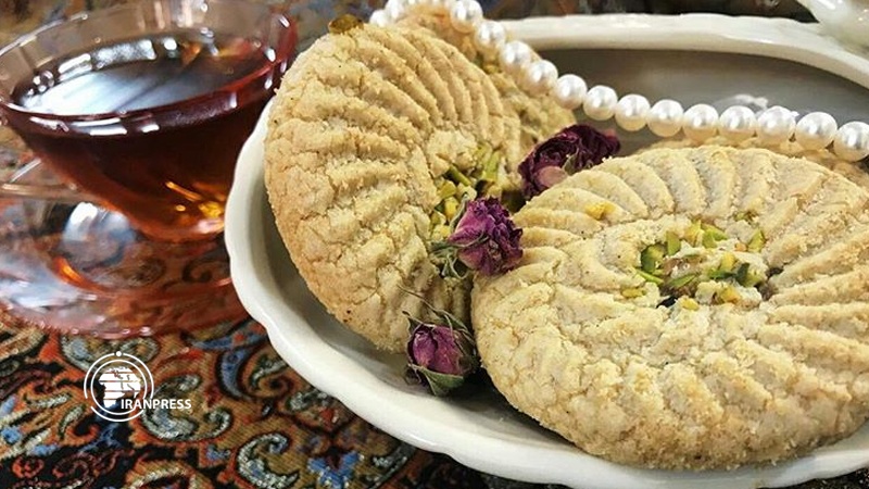 Iranpress: Kashan traditional cookie