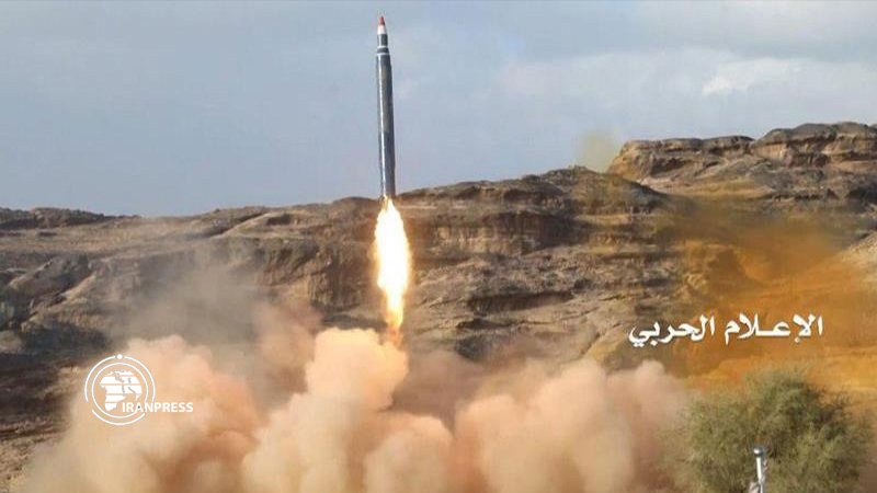 Iranpress: Yemeni Army targets Saudi base in Najran by ballistic missile