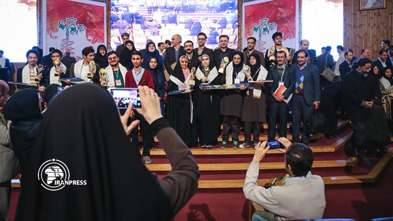 Iranpress: Kharazmi Youth Award Ceremony commences in Tehran