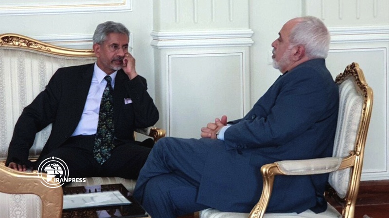 Iranpress: Iran, India FMs hold meeting