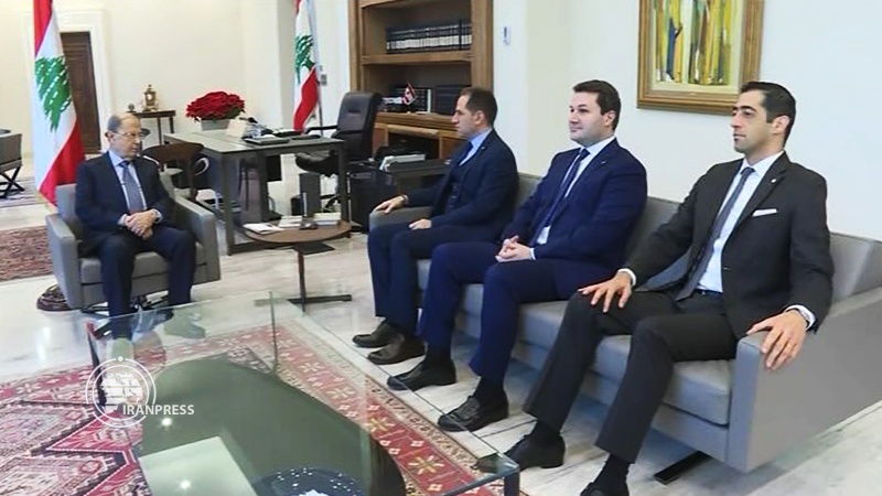 Iranpress: Lebanese President holds separate meetings to nominate new Prime Minister