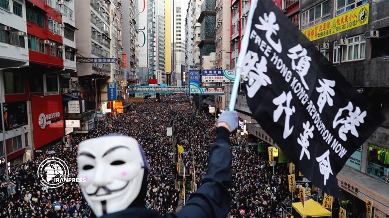 Iranpress: Hundreds of thousands took to the streets of Hong Kong