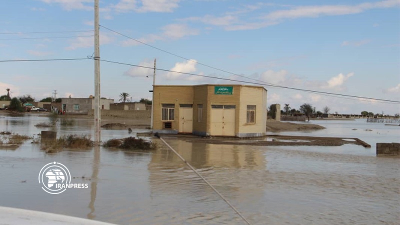 Iranpress: Photo: Hundreds of cities and villages in Sistan-Baluchestan hit by severe flash flood