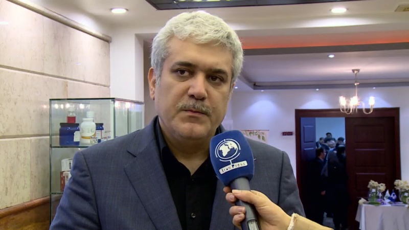 Iranpress: Sorena Sattari: Iran as "major biotech power" will decrease its medicinal imports