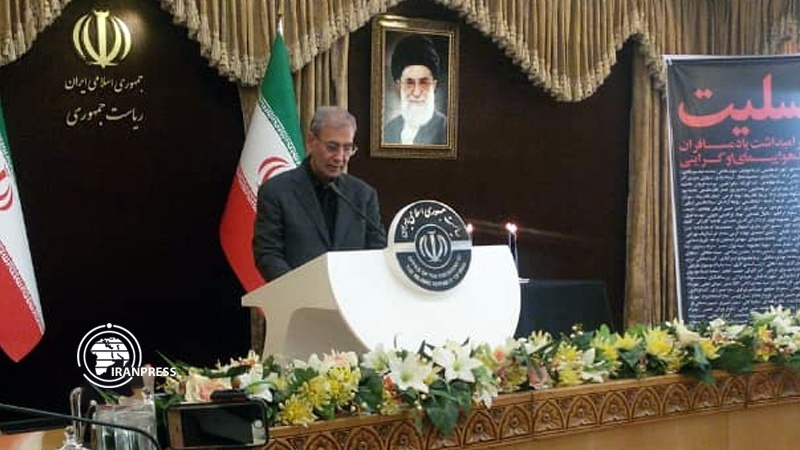 Iranpress: Iran warns Britain not to interfere in Iran