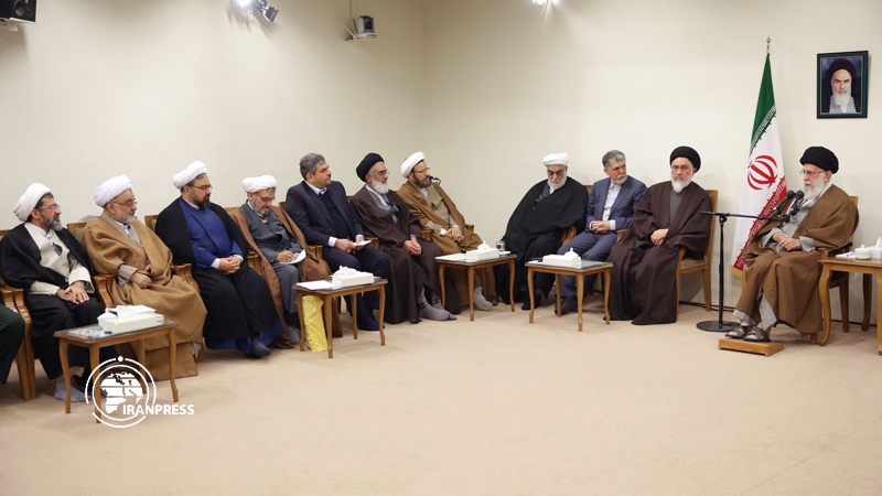 Iranpress: Leader glorifies Late Ayatollah Mohaghegh Damad