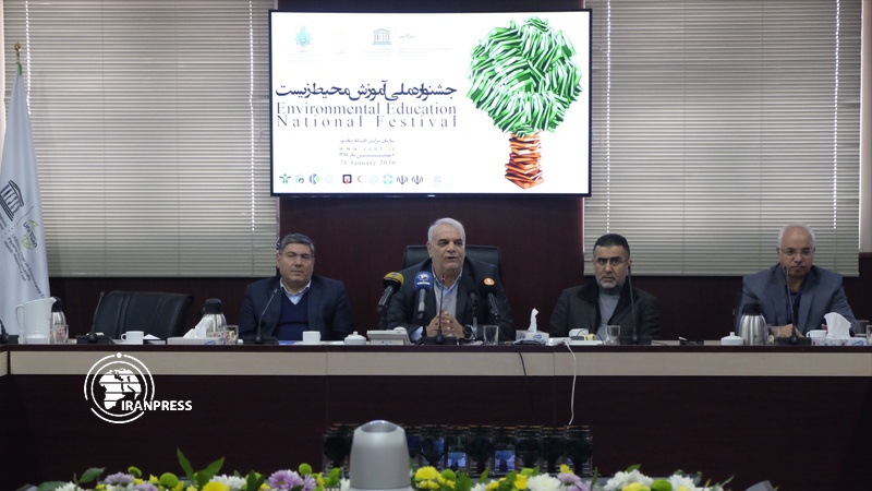 Iranpress: Head of UNESCO chair on environmental education