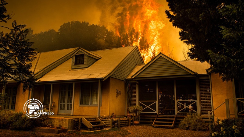 Iranpress: Australia fires: More than 200 homes burned, Military deployed