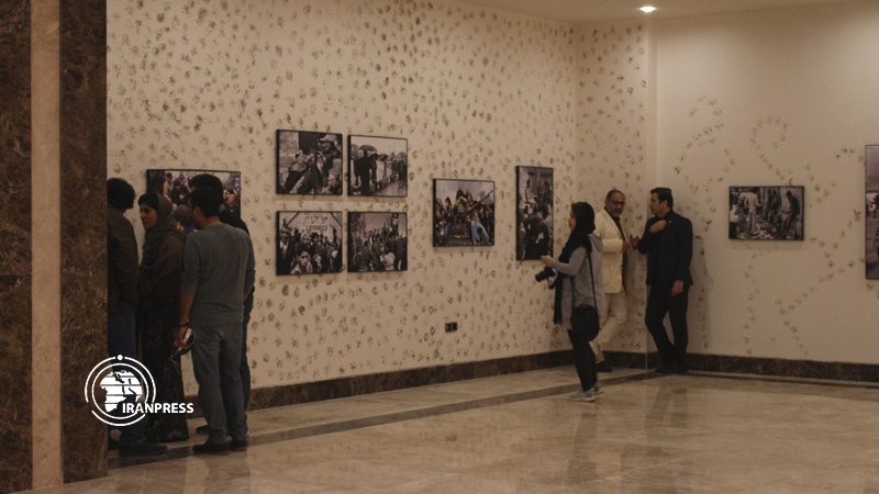 Iranpress: Islamic Revolution in photos of Michel Setboun, French photographer