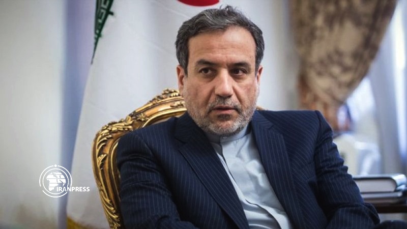 Iranpress: Araghchi: Imposing sanctions against Iran, Useless & ineffective