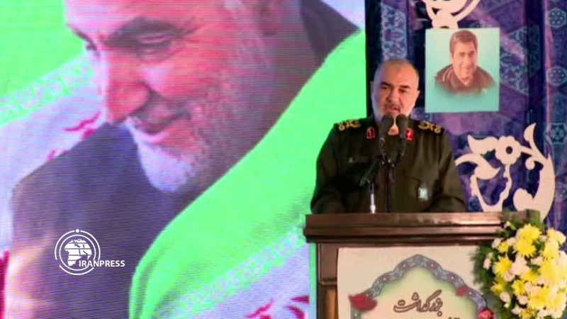 Iranpress: Maj. Gen. Salami warns US & Israel; "We will strike you both in case of any wrongdoing"