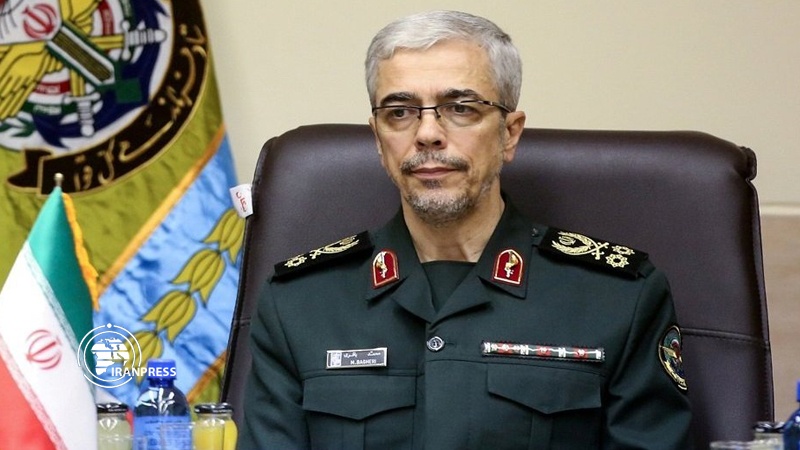 Iranpress: Chief of Staff of the Armed Forces: We will strengthen our defensive capabilities  