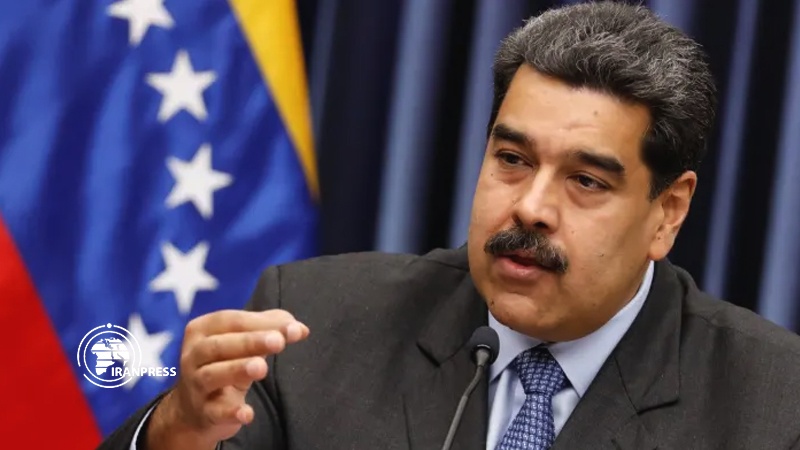 Iranpress: Maduro signs decree on large-scale reform in Venezuela