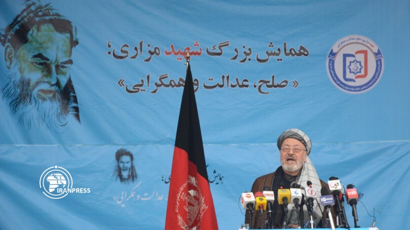 Iranpress: Afghanistan: Attack on Ceremony with Abdullah, Khalili in Attendance