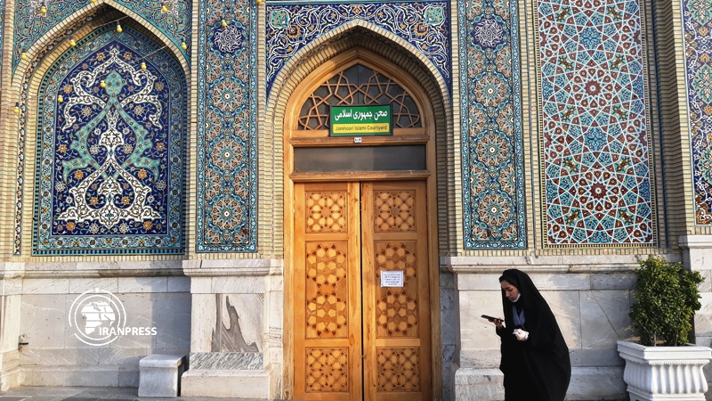 Iranpress: Some restrictions to be imposed on pilgrimage in holy shrine of Imam Reza (AS)