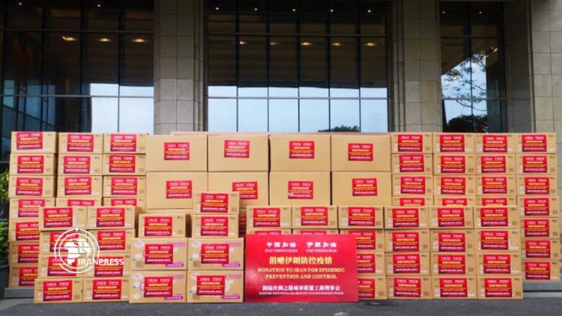 Iranpress: Chinese businessmen send anti-corona aid to Iran