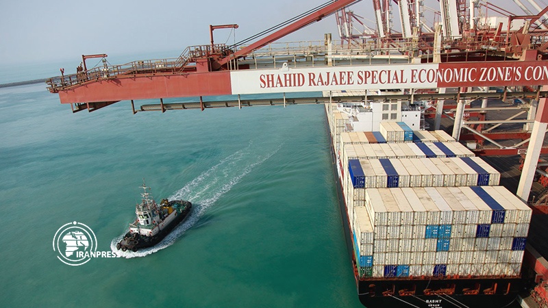 Iranpress: 26% increase in Petro-products trade from Shahid Rajaee Port