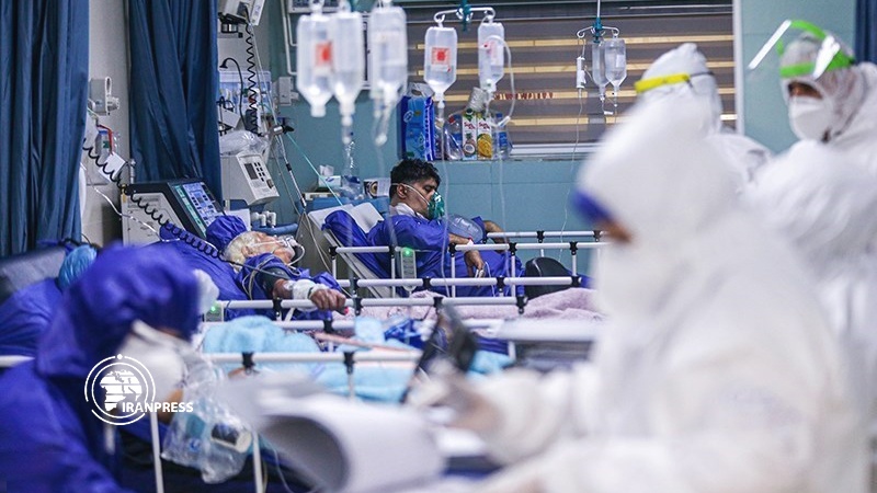Iranpress: Military hospitals treat COVID-19 Patients