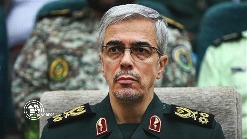 Iranpress: Maj. Gen. Baqeri: Anti-COVID-19 campaign requires universal determination
