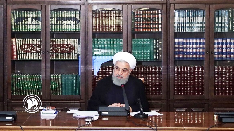 Iranpress:  US sanctions; Iran’s major challenge in deal with COVID-19: President Rouhani